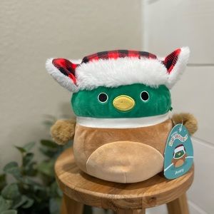 NWT squishmallows “Avery” mallard fall hat  7” squish